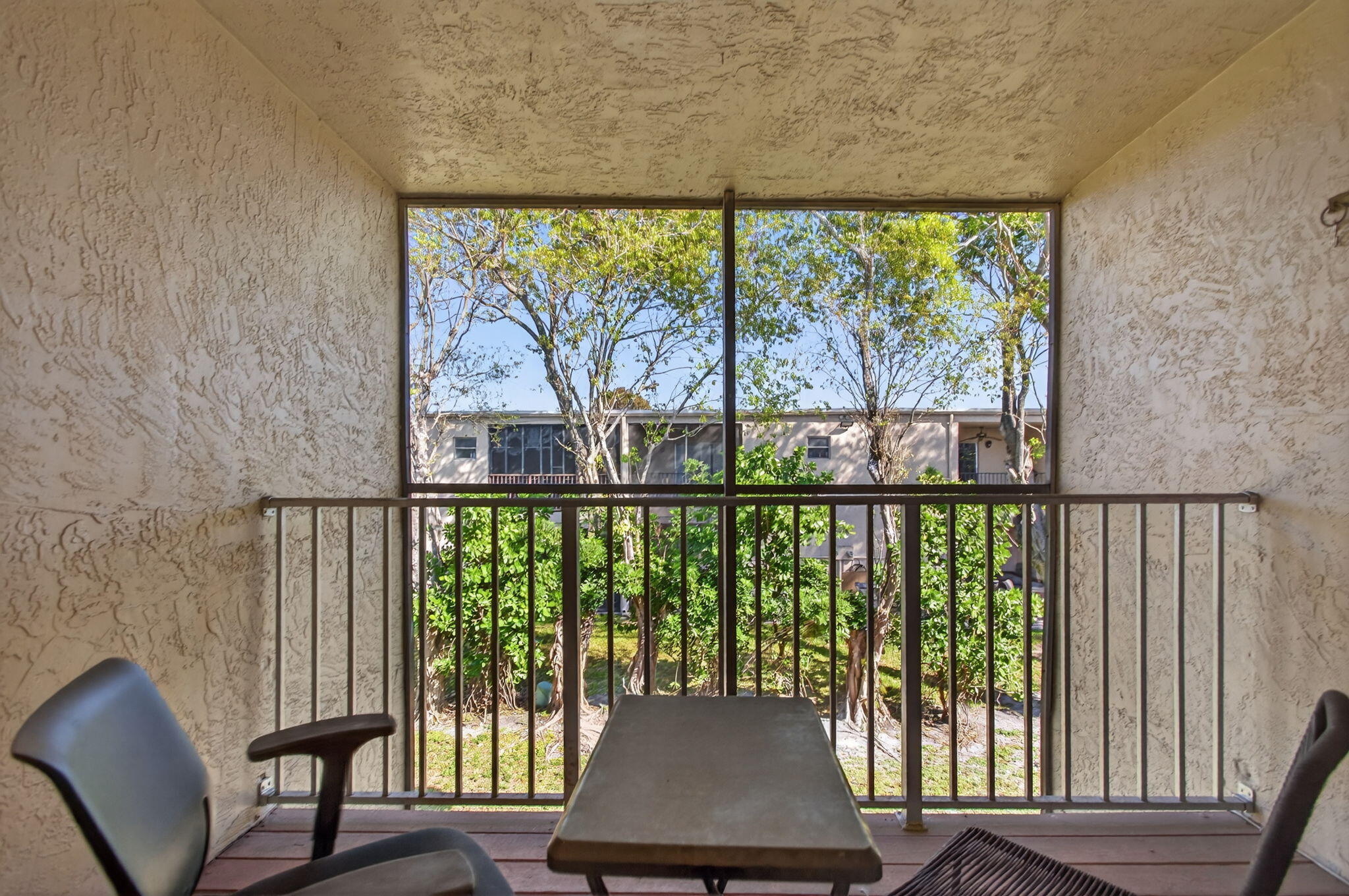 BLUE LAKE TOWNHOUSES - Residential