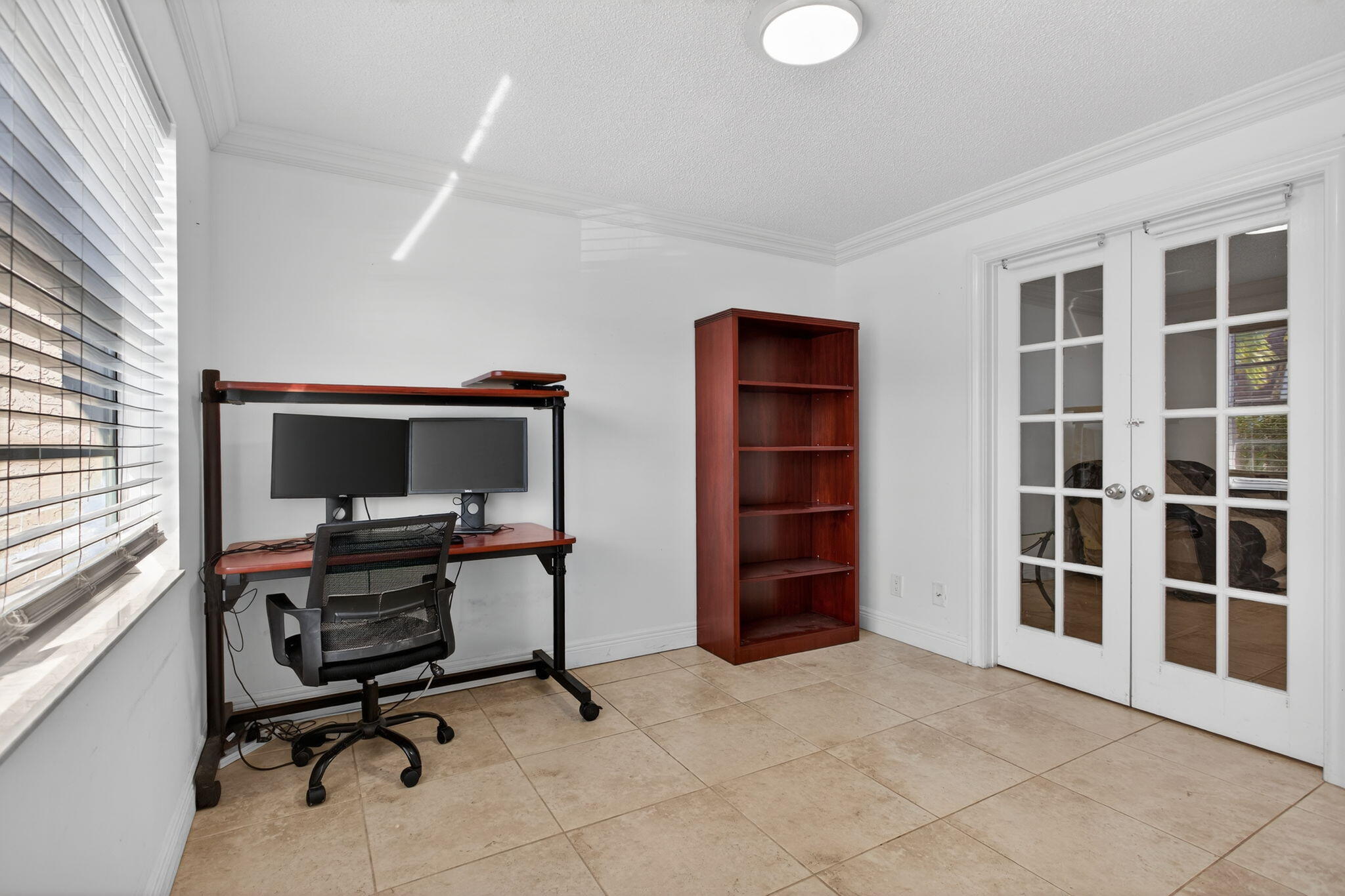 BLUE LAKE TOWNHOUSES - Residential