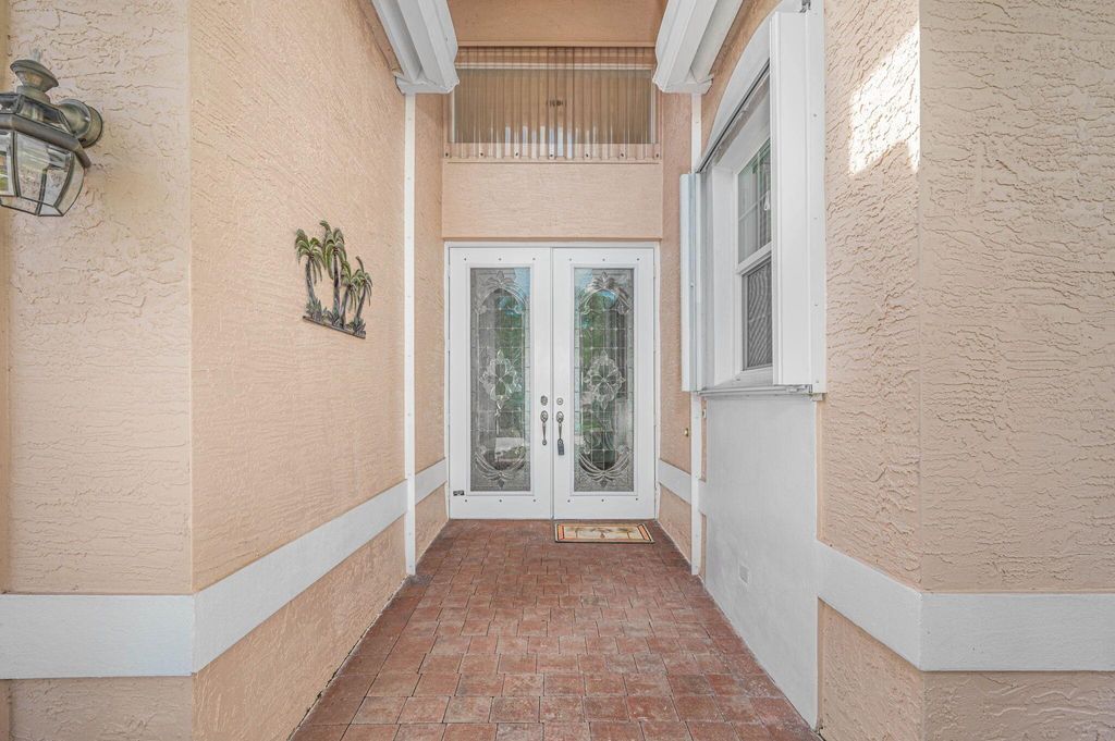 Photo of 419 Sunview Way, Port Saint Lucie, FL 34986 (MLS # R10938295)