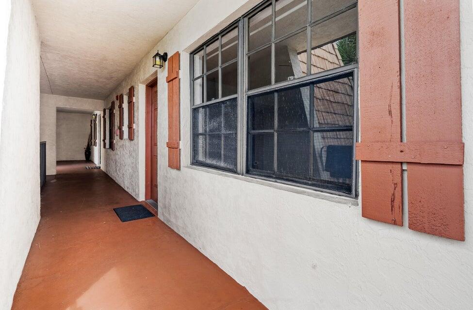 OAK COURT CONDO - Residential Lease