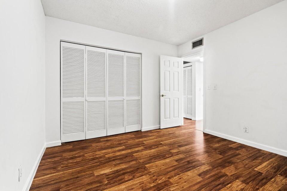 OAK COURT CONDO - Residential Lease