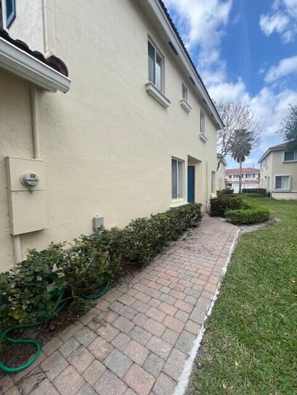 Photo of 3115 N Evergreen Circle, Boynton Beach, FL 33426 (MLS # R10974880)