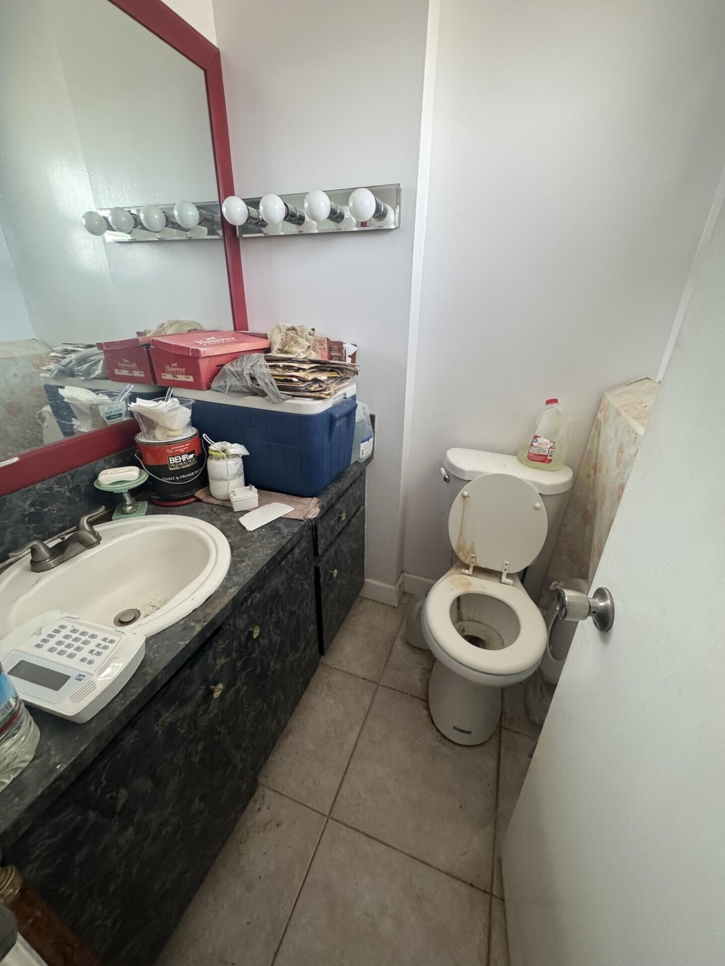 FAIRWAYS ROYALE CONDO - Residential