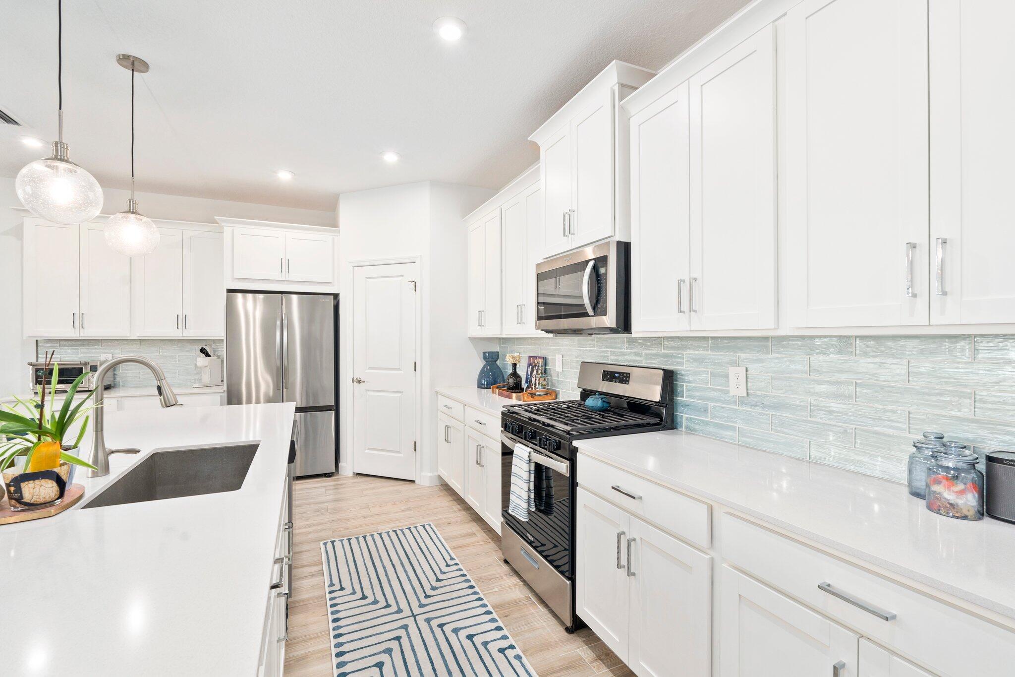 CADENCE PHASE 1 TRADITION - Residential