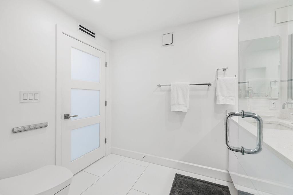 Illini Condo - Residential Lease