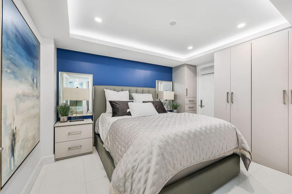 Illini Condo - Residential Lease
