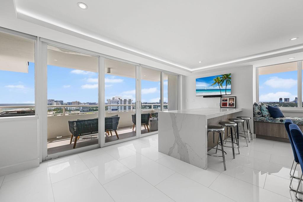 Illini Condo - Residential Lease