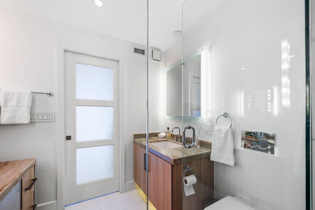 Illini Condo - Residential Lease