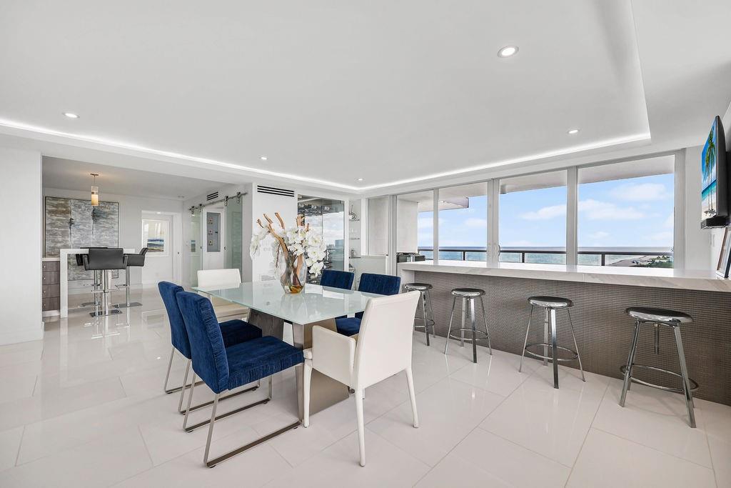 Illini Condo - Residential Lease