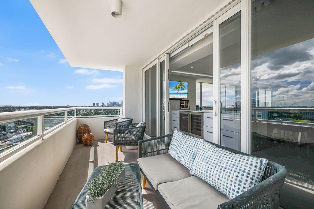 Illini Condo - Residential Lease
