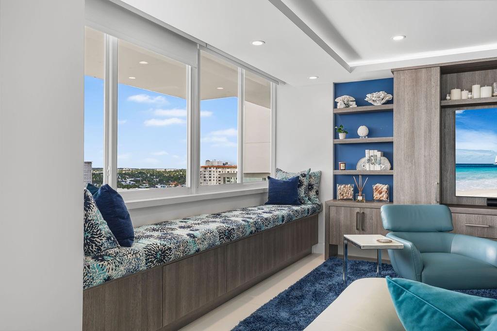Illini Condo - Residential Lease