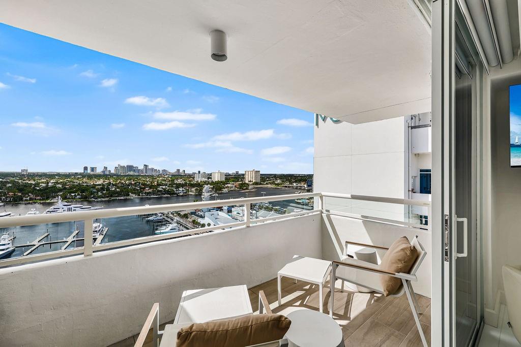 Illini Condo - Residential Lease