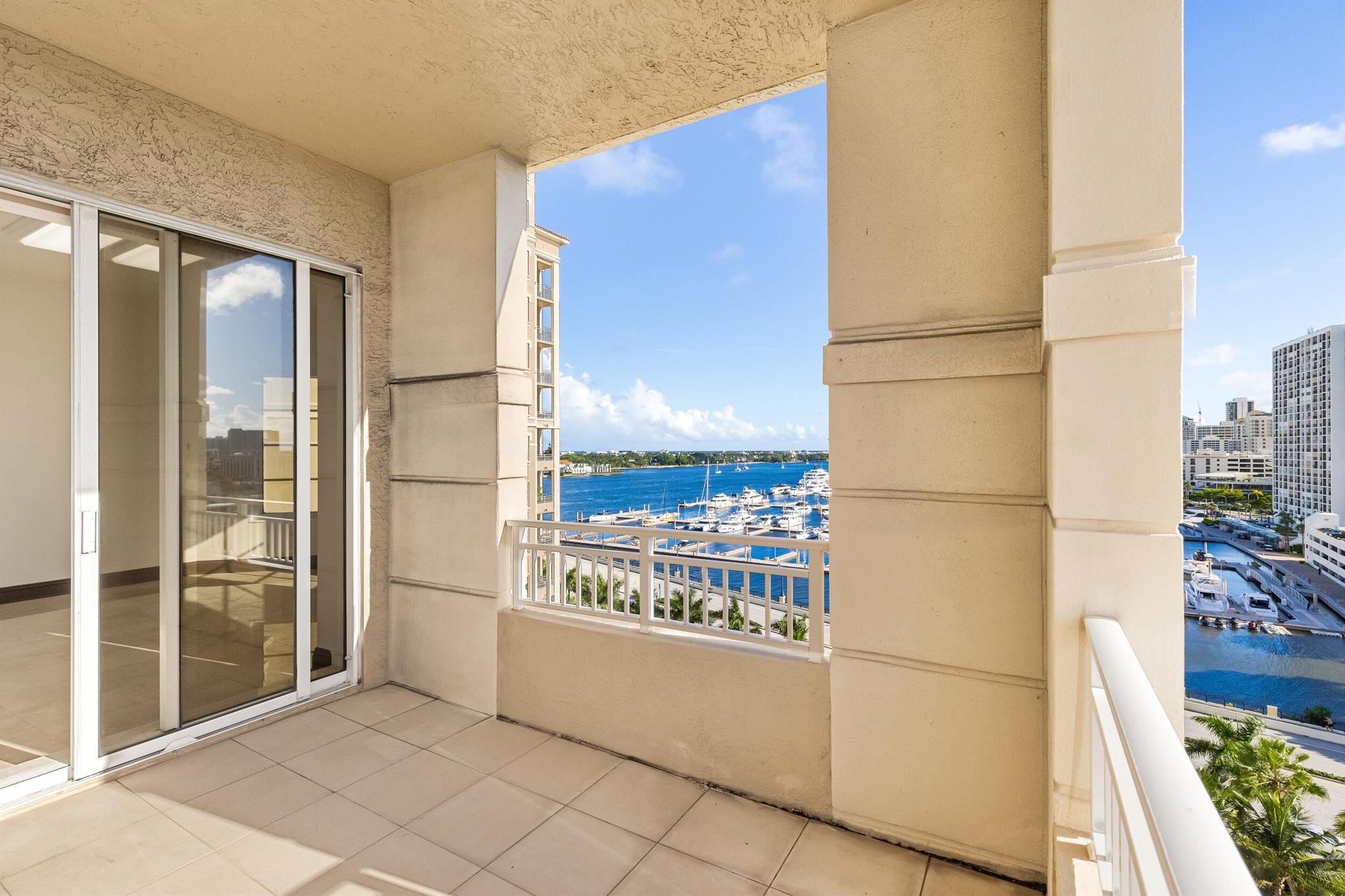 ONE WATERMARK PLACE OF TH - Residential