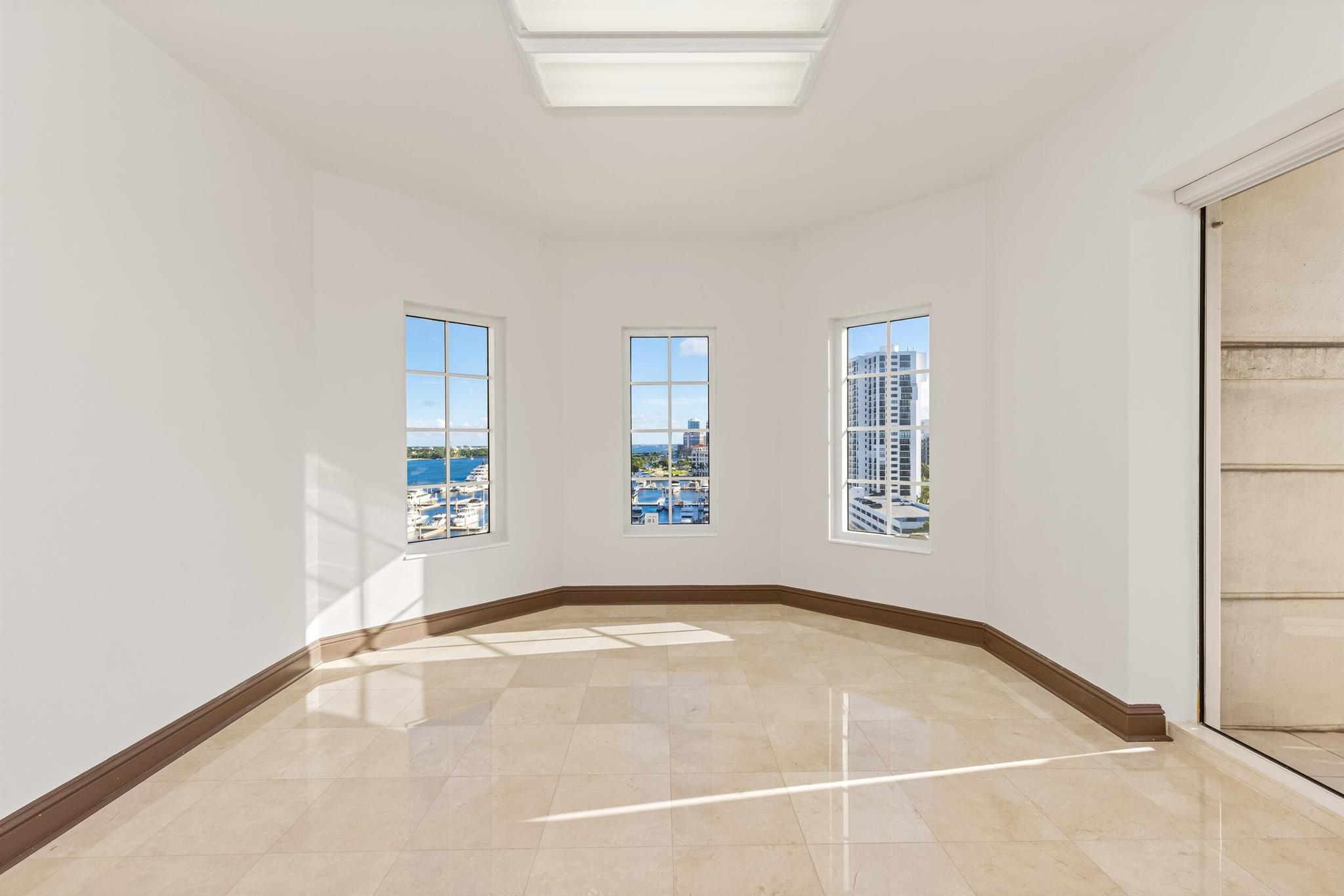 ONE WATERMARK PLACE OF TH - Residential