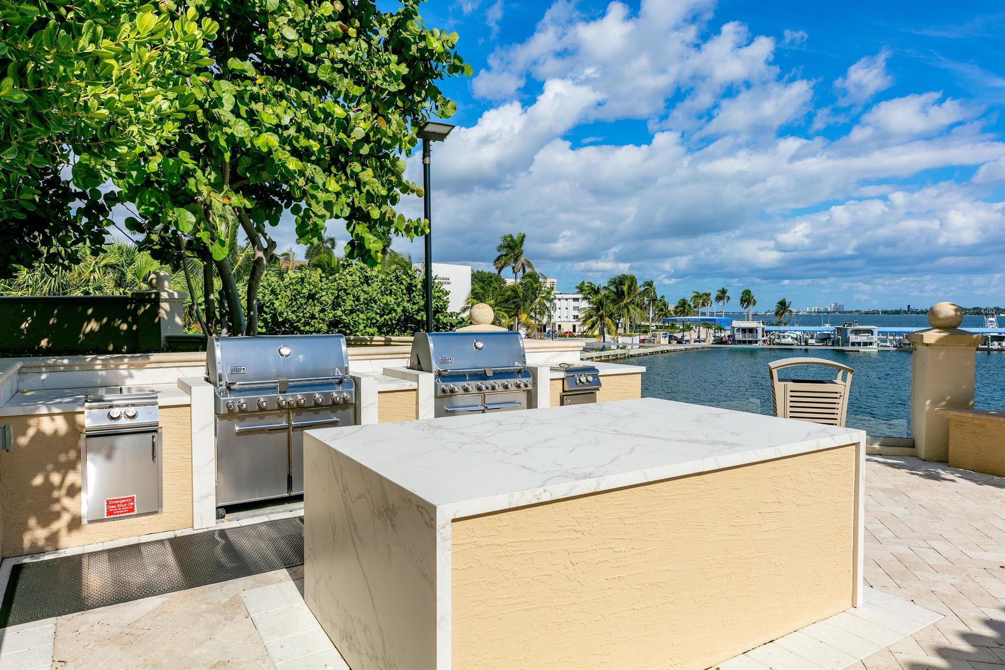 ONE WATERMARK PLACE OF TH - Residential