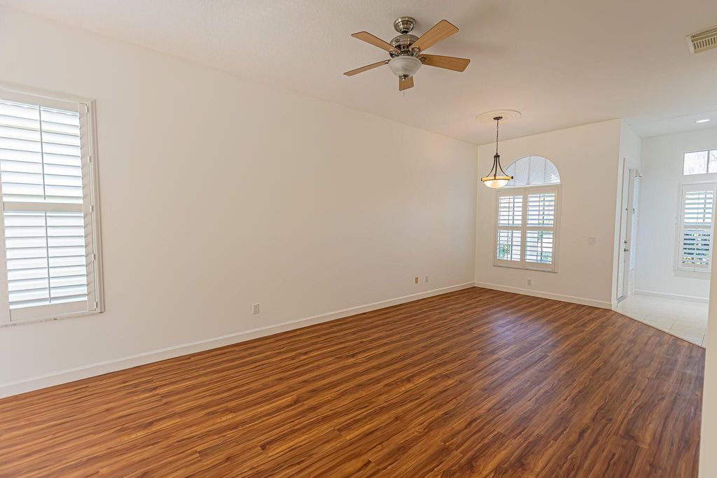 Photo of 562 SW New Castle Cove, Port Saint Lucie, FL 34986 (MLS # R11095071)