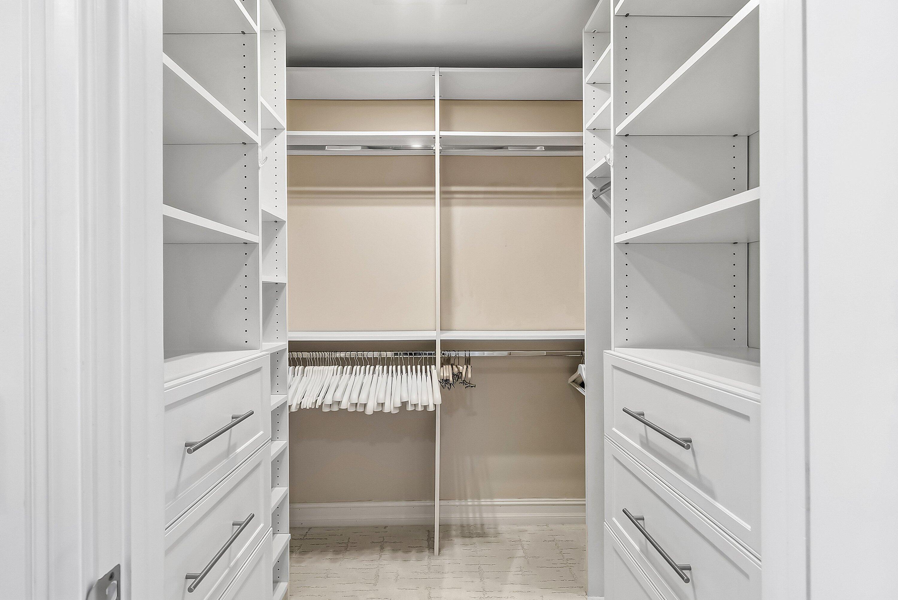 VILLA MAGNA CONDO - Residential Lease