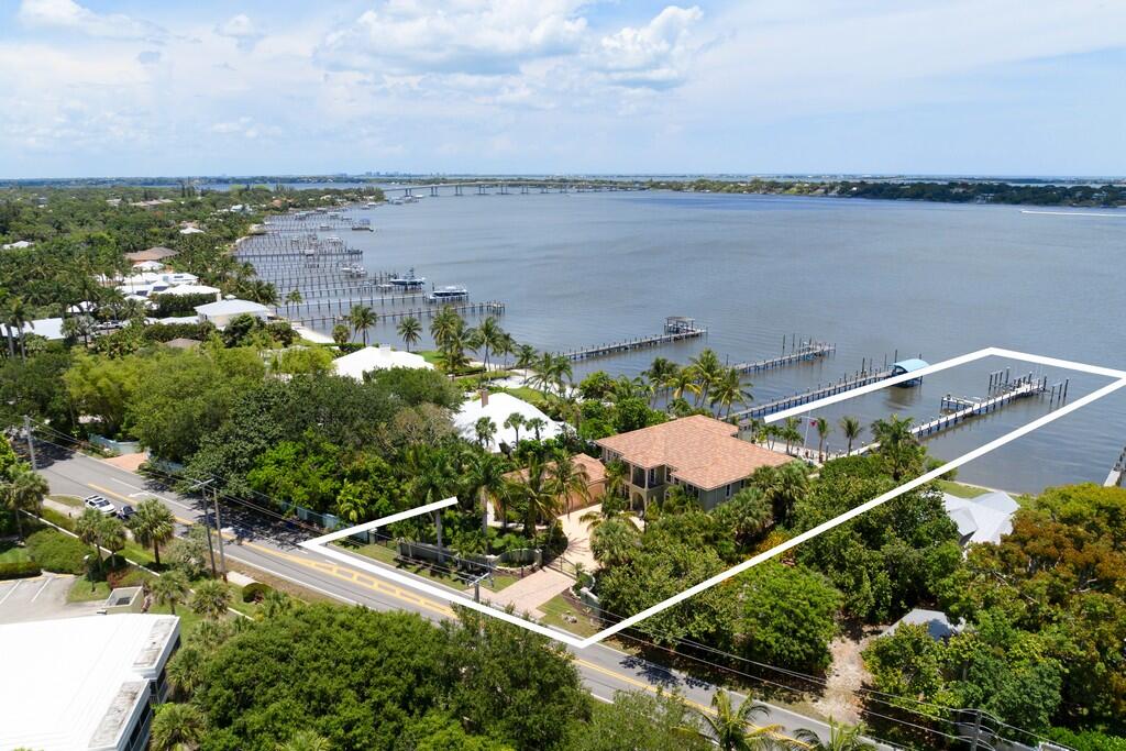 RIVERSIDE (AKA HOGGS) - Residential