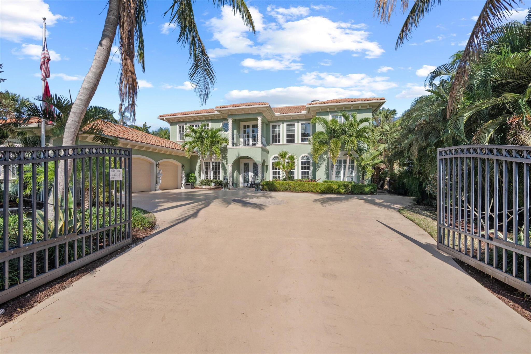 1625 SE Saint Lucie Boulevard