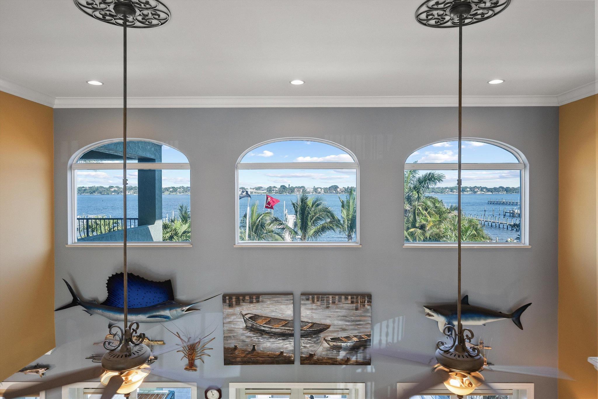 RIVERSIDE (AKA HOGGS) - Residential