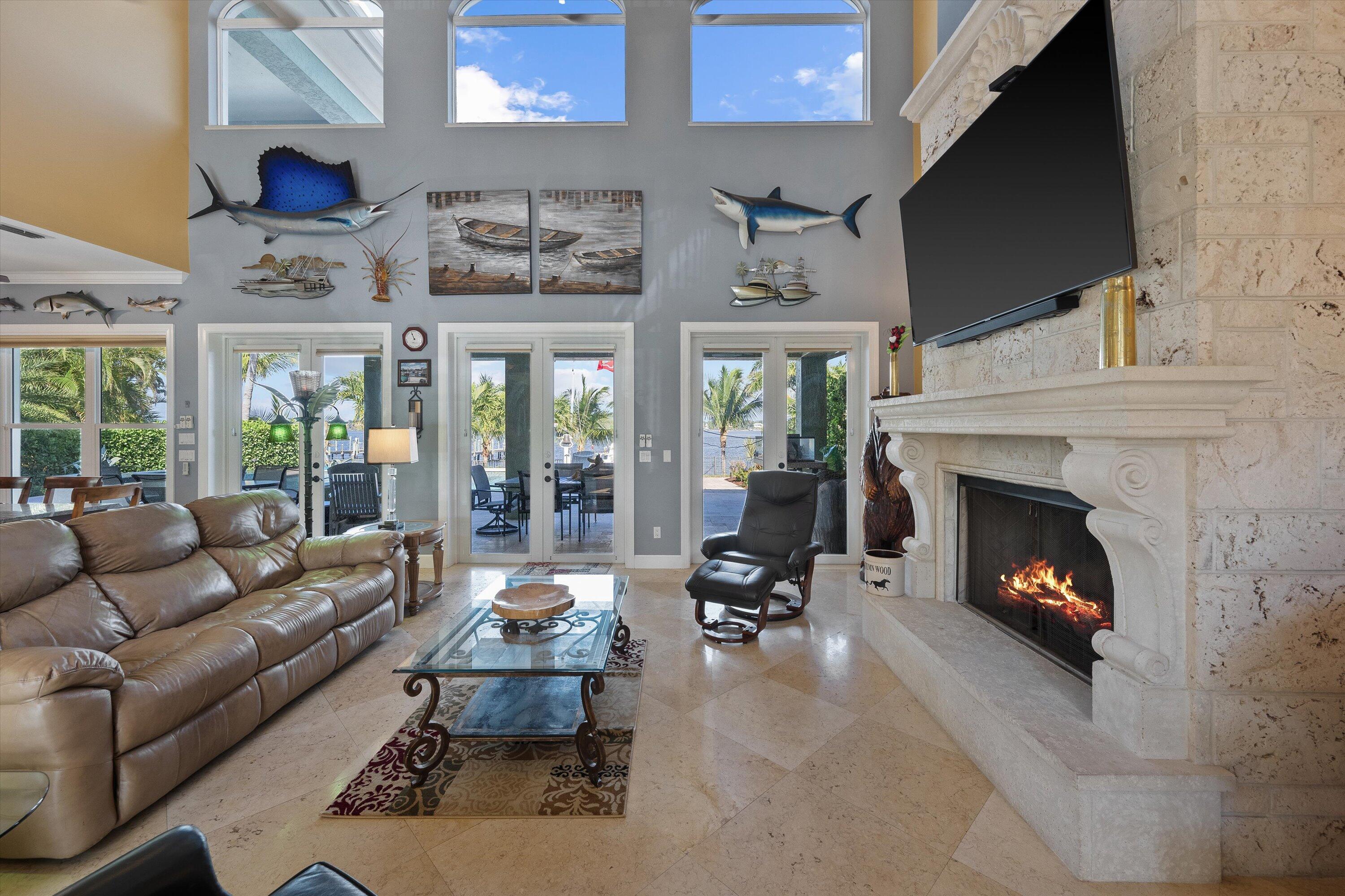 RIVERSIDE (AKA HOGGS) - Residential