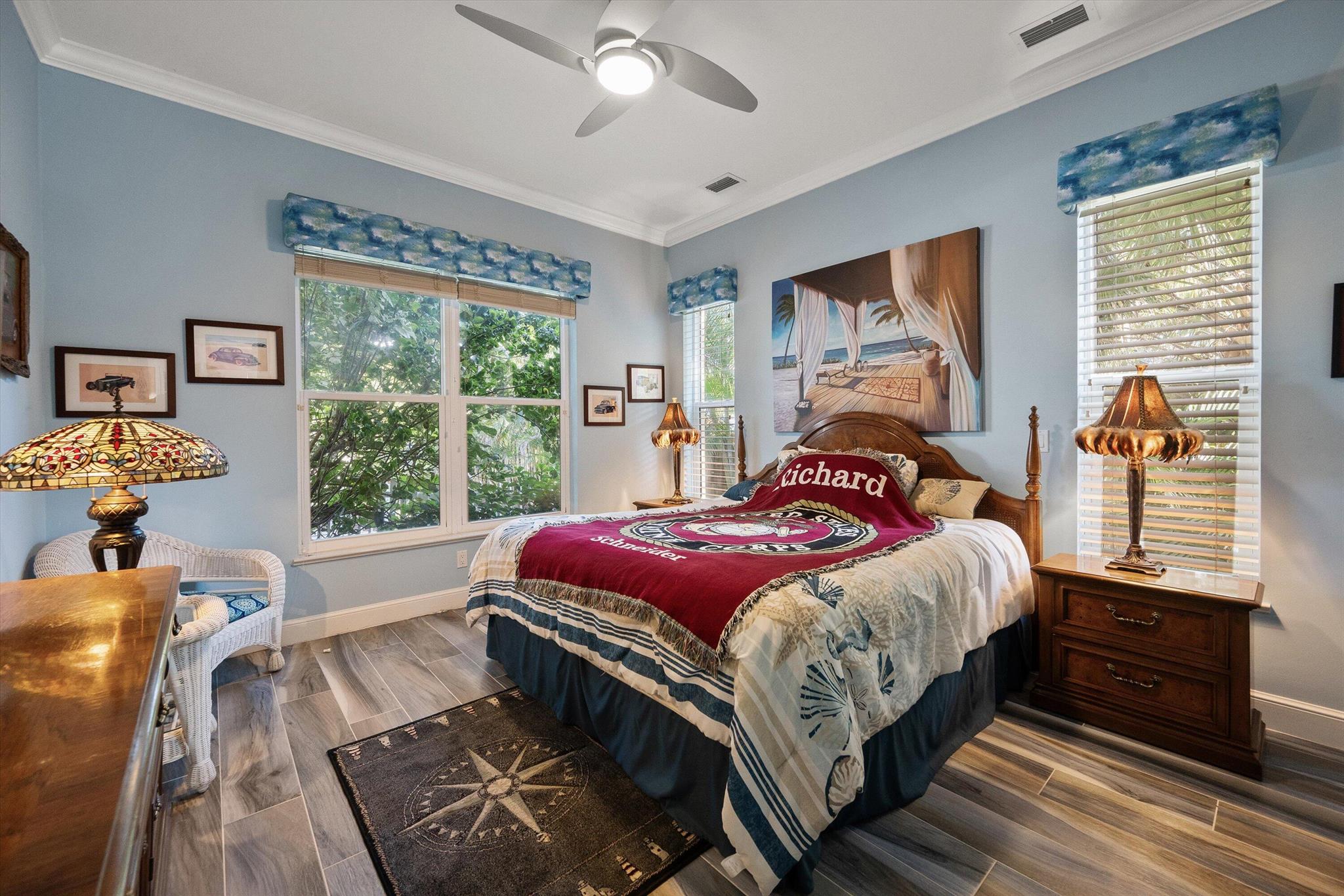 RIVERSIDE (AKA HOGGS) - Residential