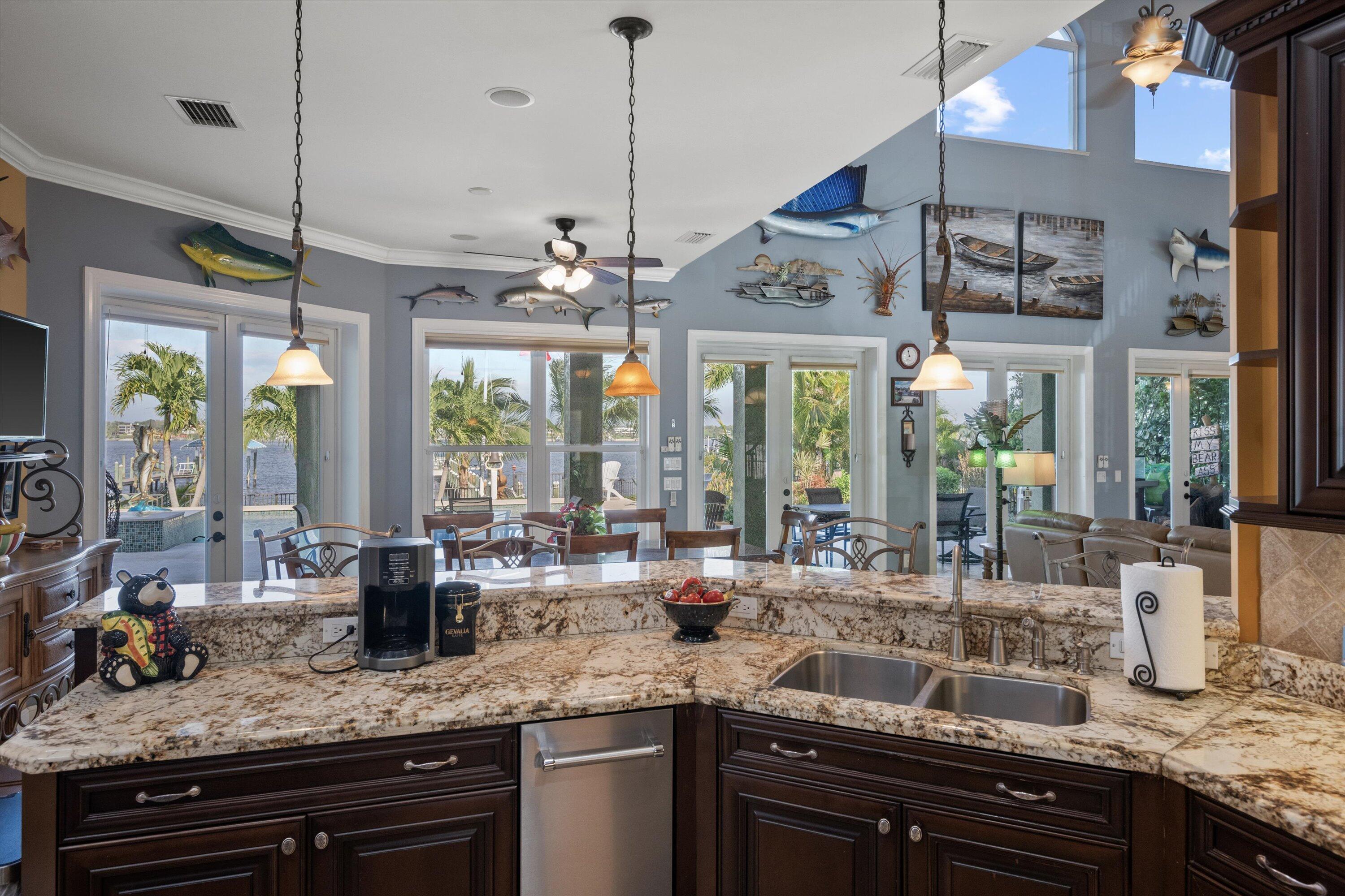 RIVERSIDE (AKA HOGGS) - Residential