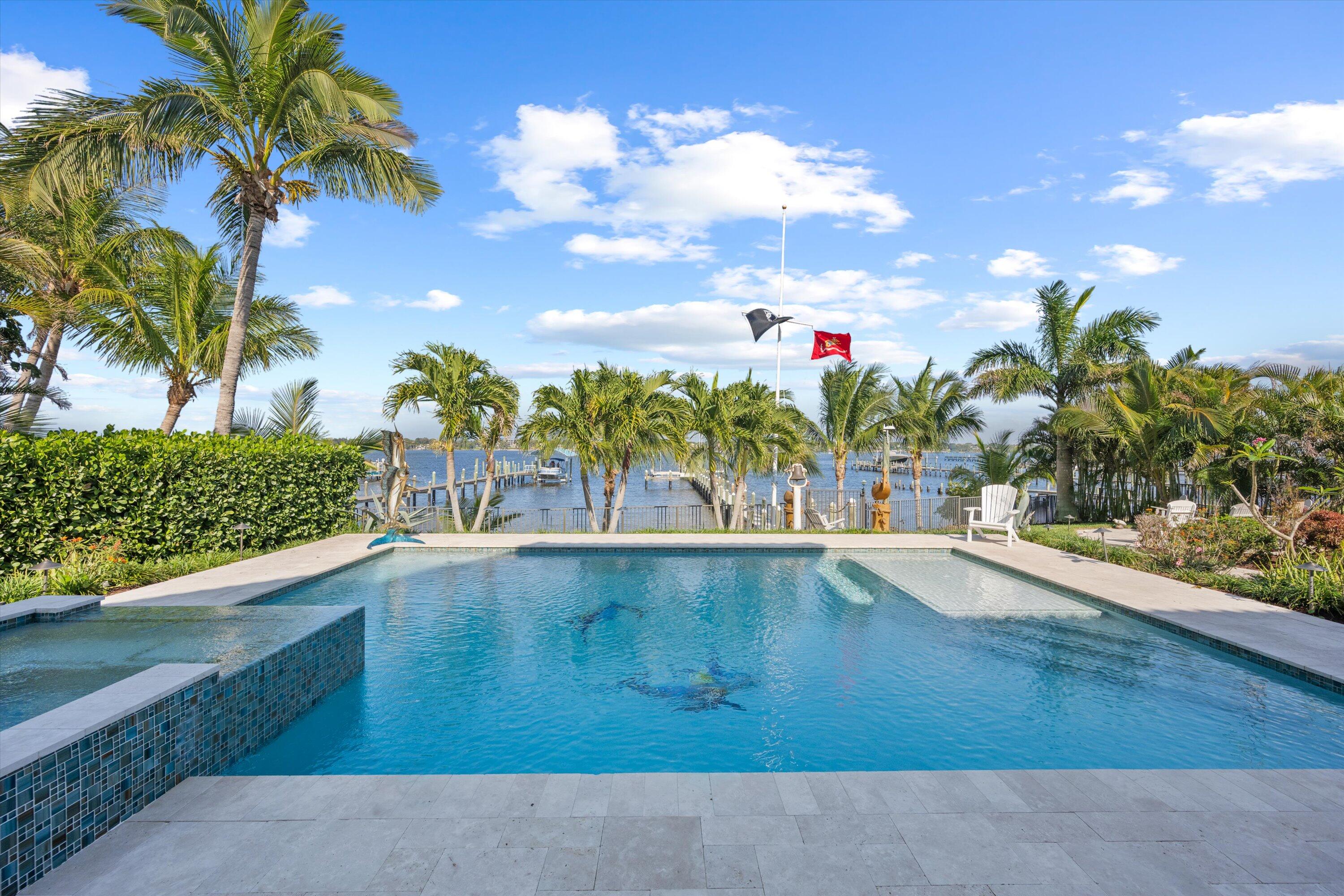 RIVERSIDE (AKA HOGGS) - Residential