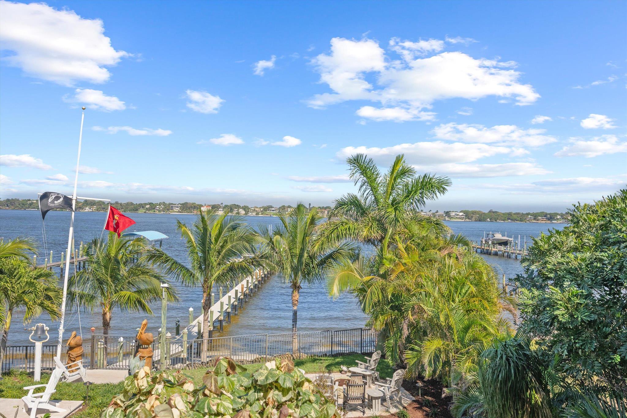 RIVERSIDE (AKA HOGGS) - Residential