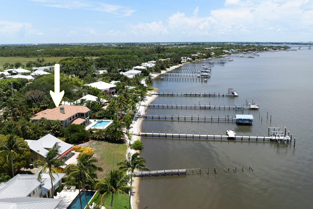 RIVERSIDE (AKA HOGGS) - Residential