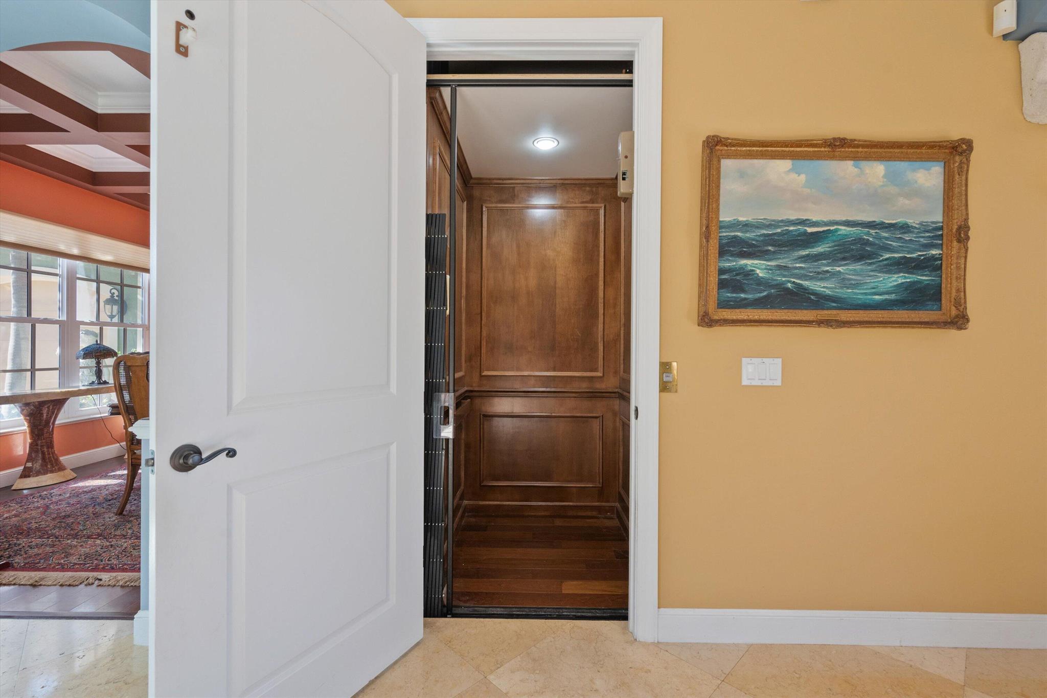 RIVERSIDE (AKA HOGGS) - Residential