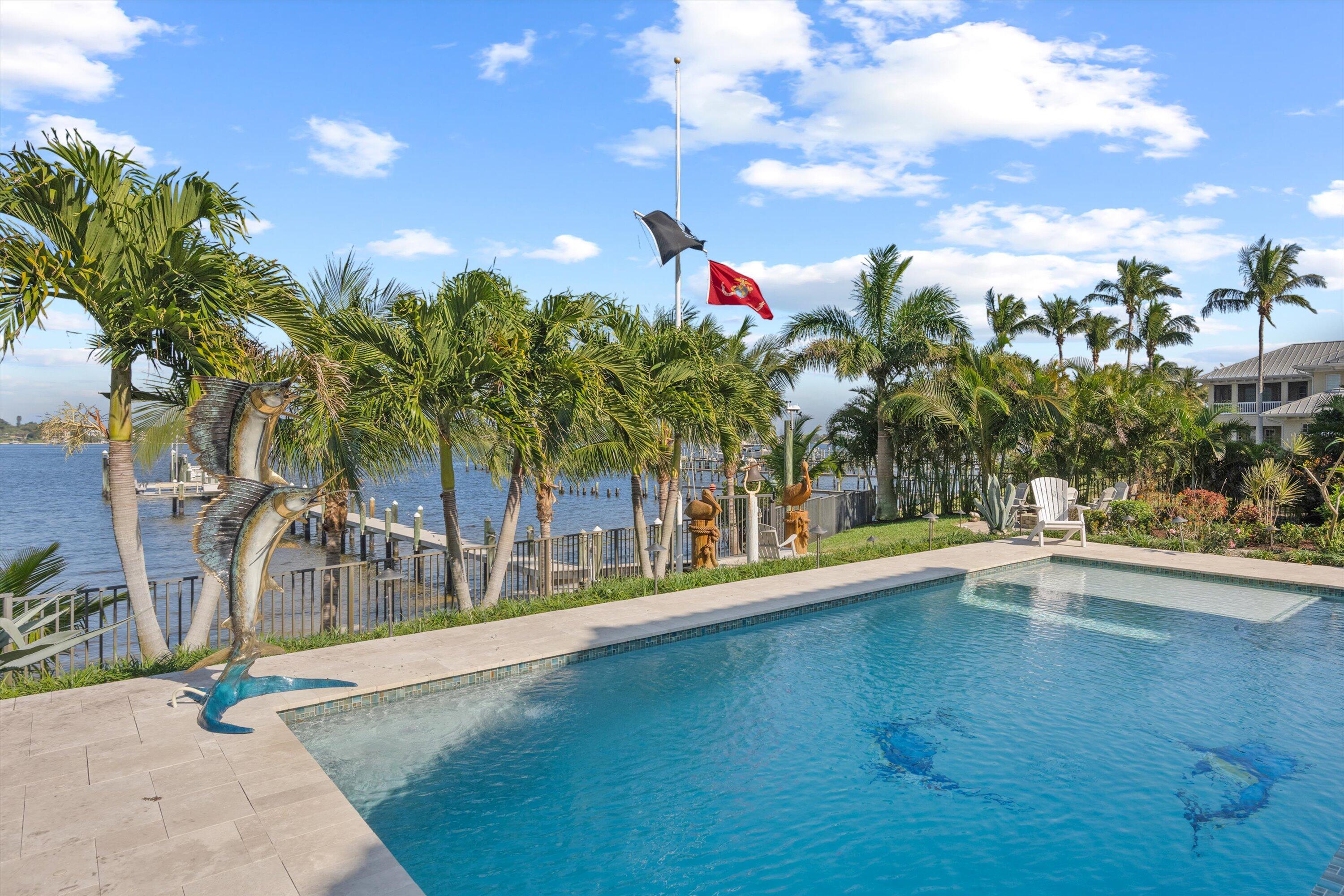 RIVERSIDE (AKA HOGGS) - Residential