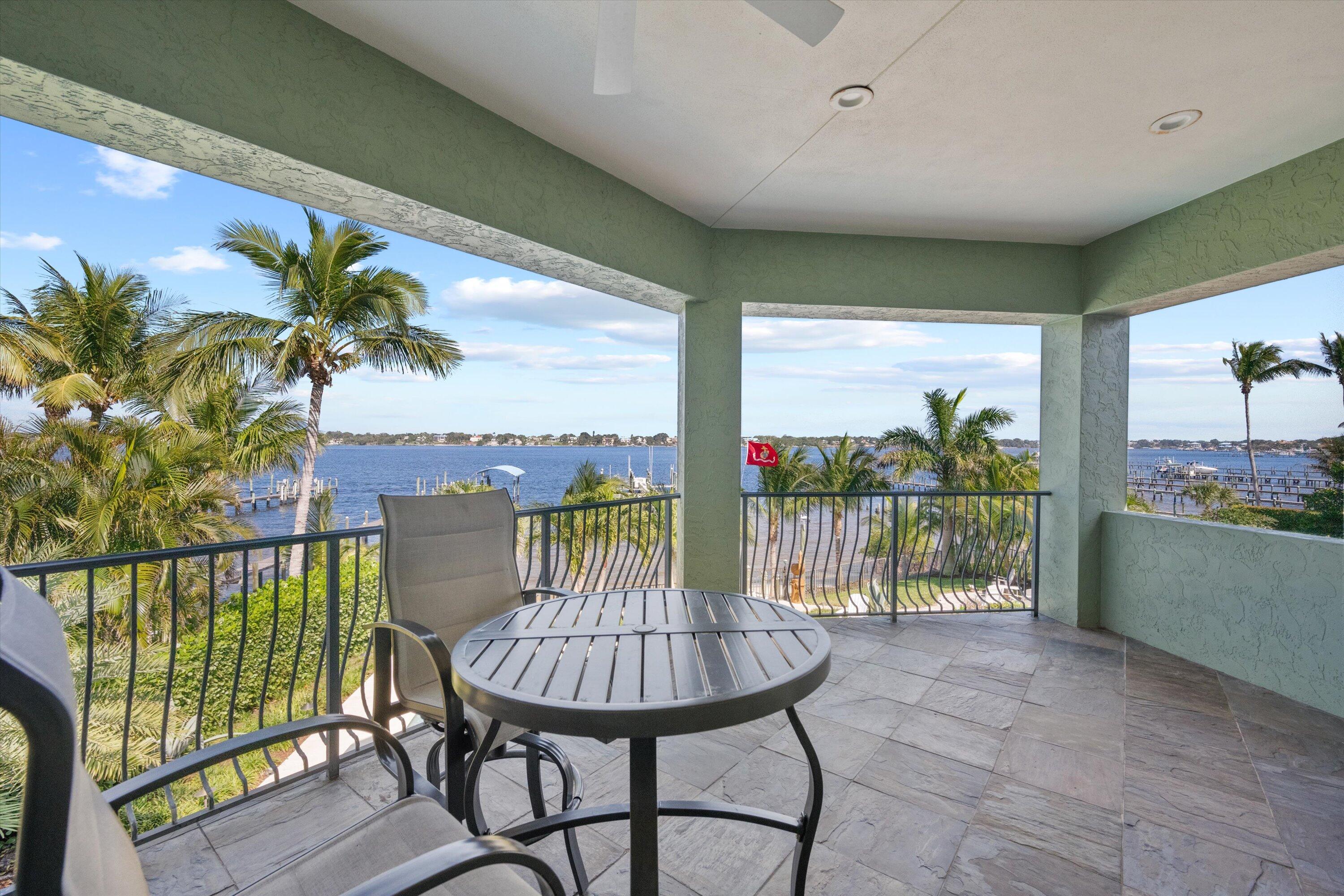 RIVERSIDE (AKA HOGGS) - Residential