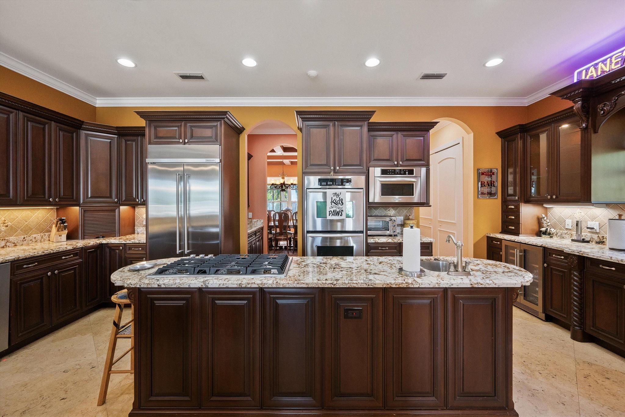 RIVERSIDE (AKA HOGGS) - Residential