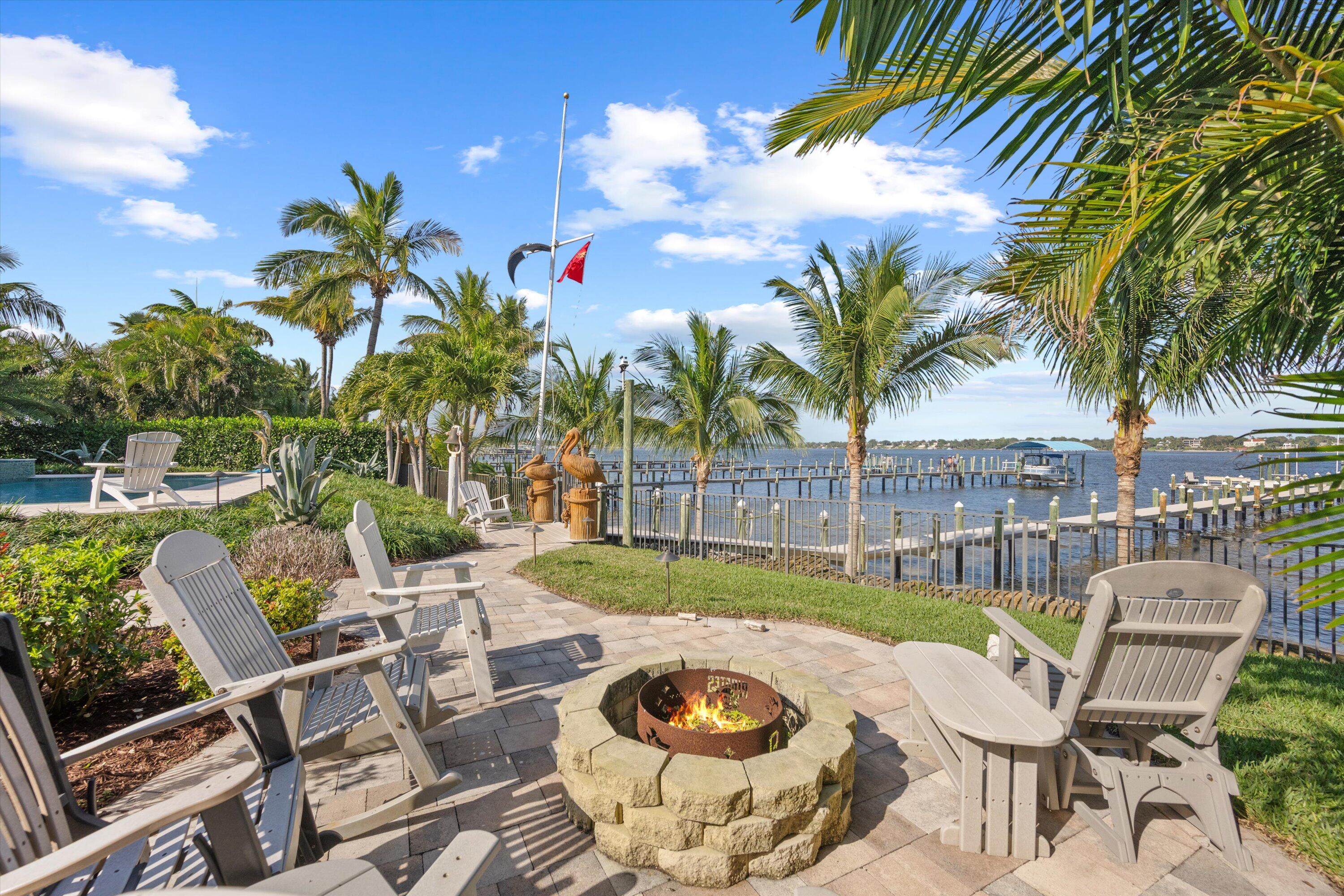 RIVERSIDE (AKA HOGGS) - Residential