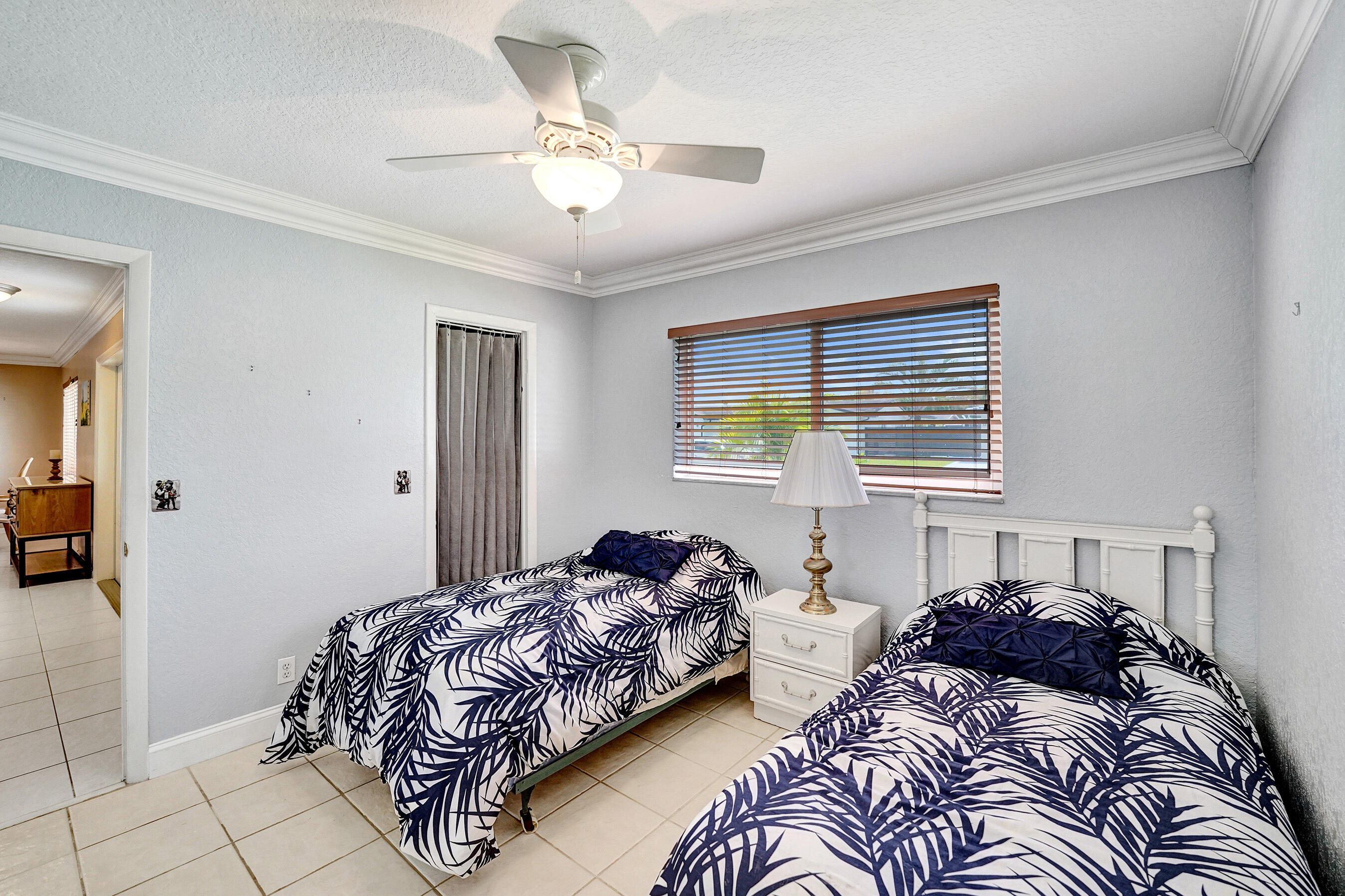 PEMBROKE LAKES SEC 2 - Residential