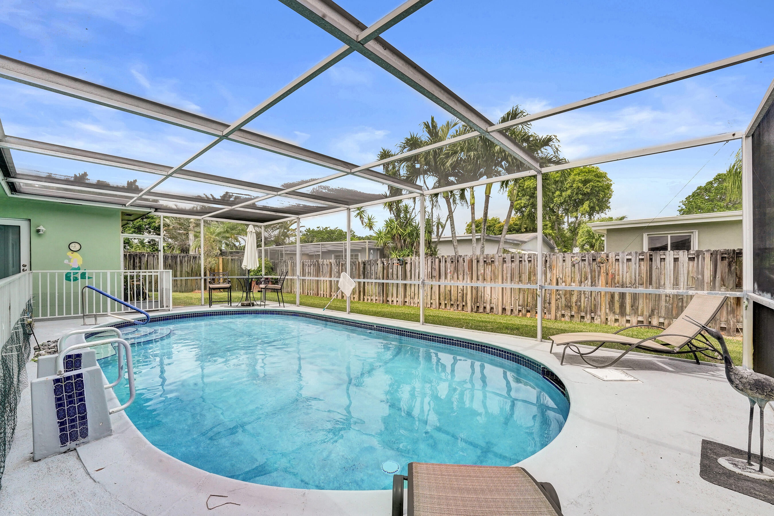 PEMBROKE LAKES SEC 2 - Residential