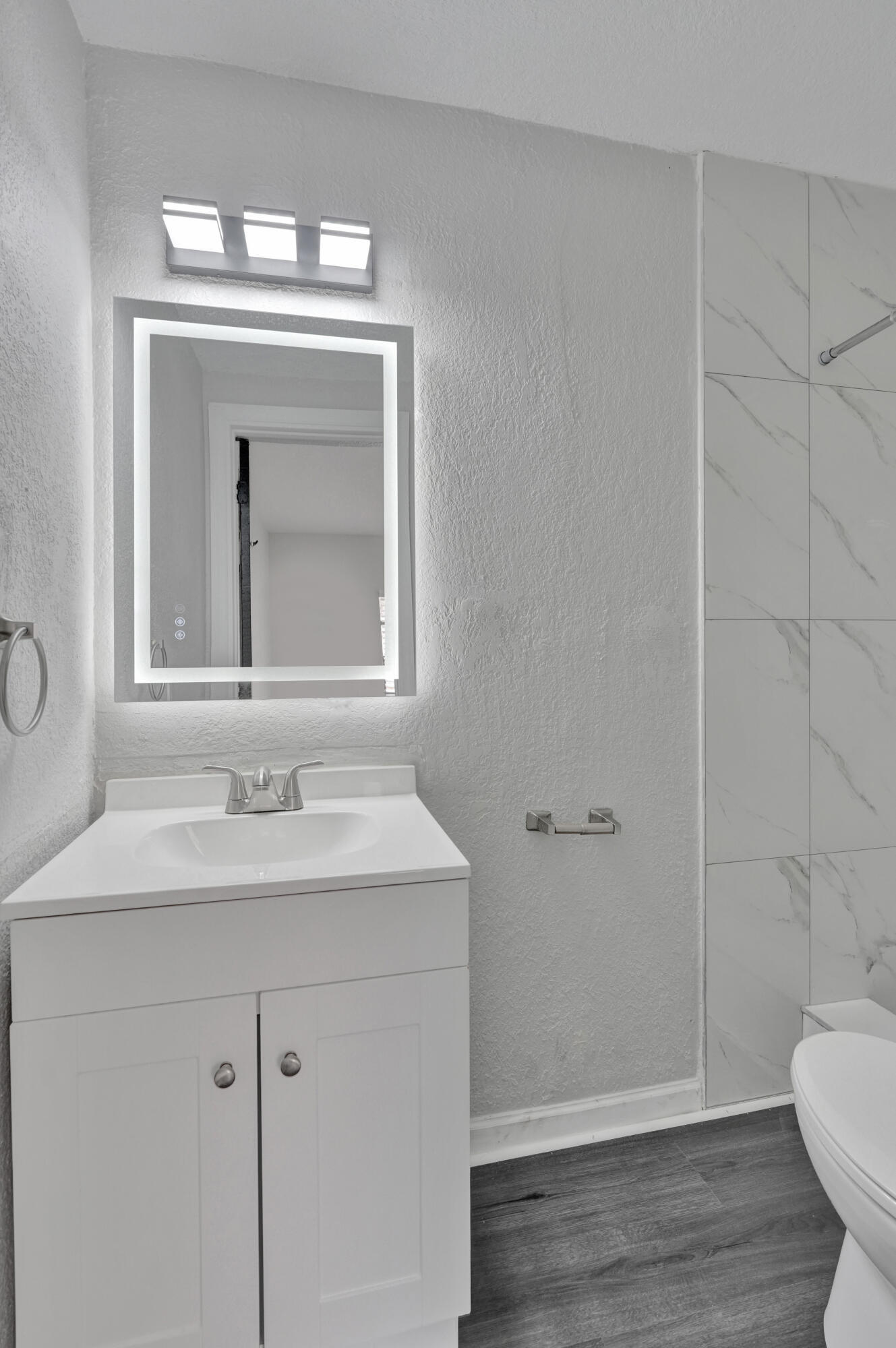 OCEAN WAY PARK - Residential Lease