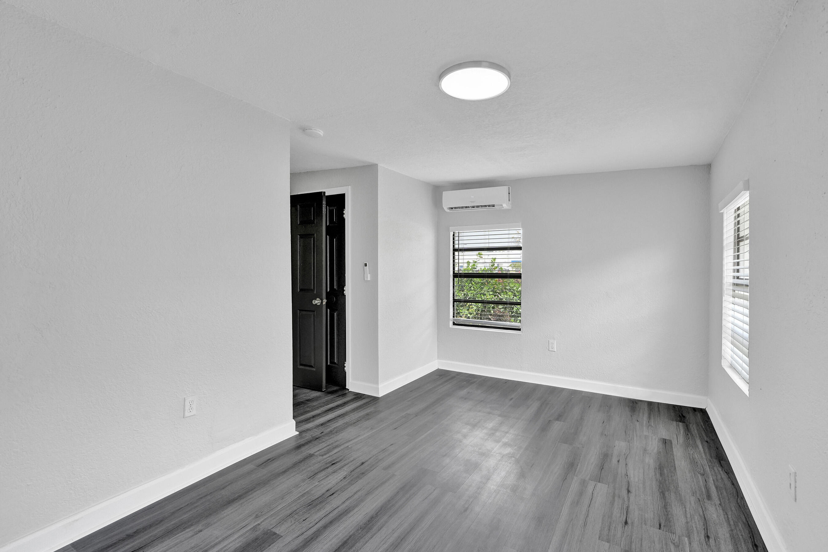 OCEAN WAY PARK - Residential Lease