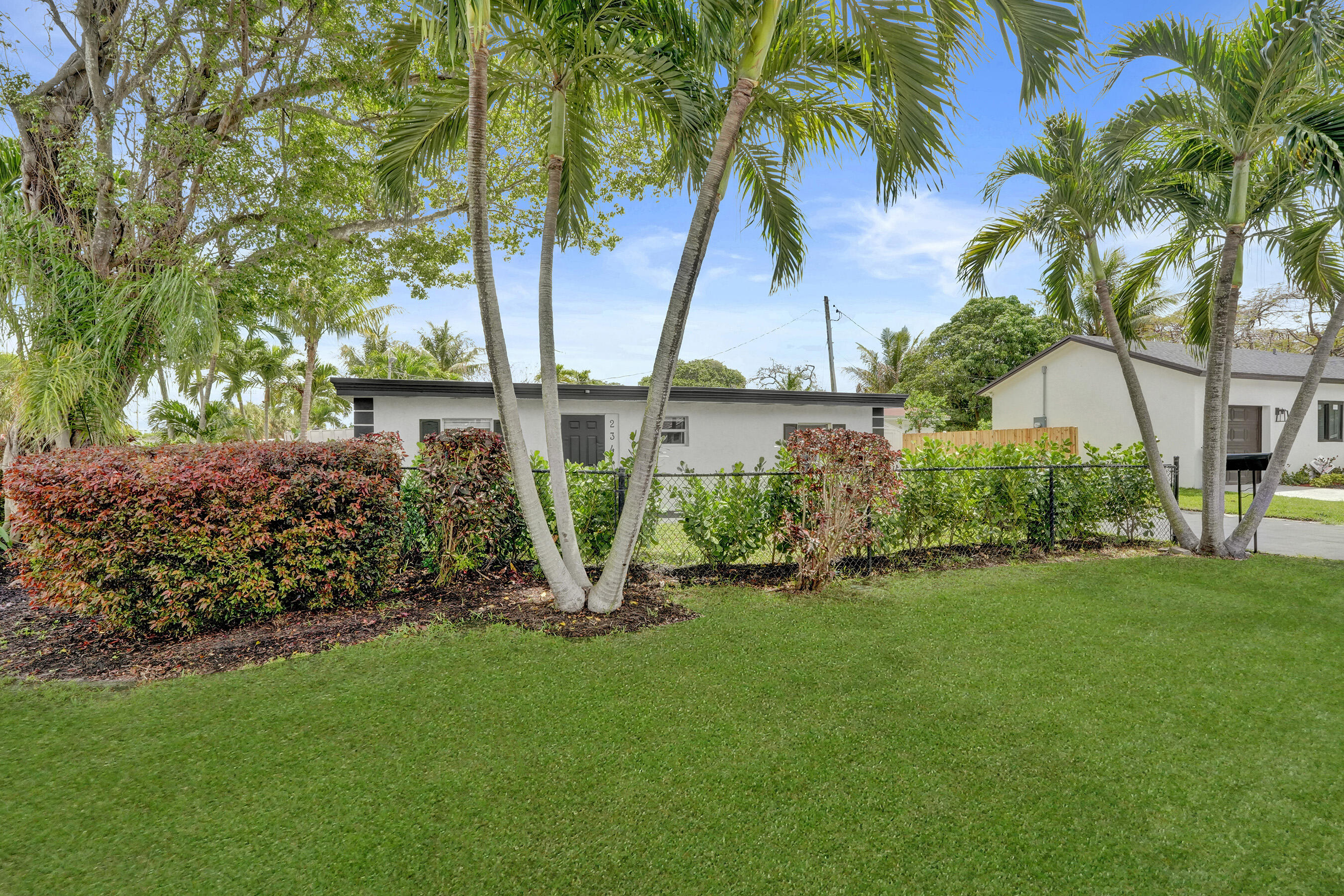 OCEAN WAY PARK - Residential Lease