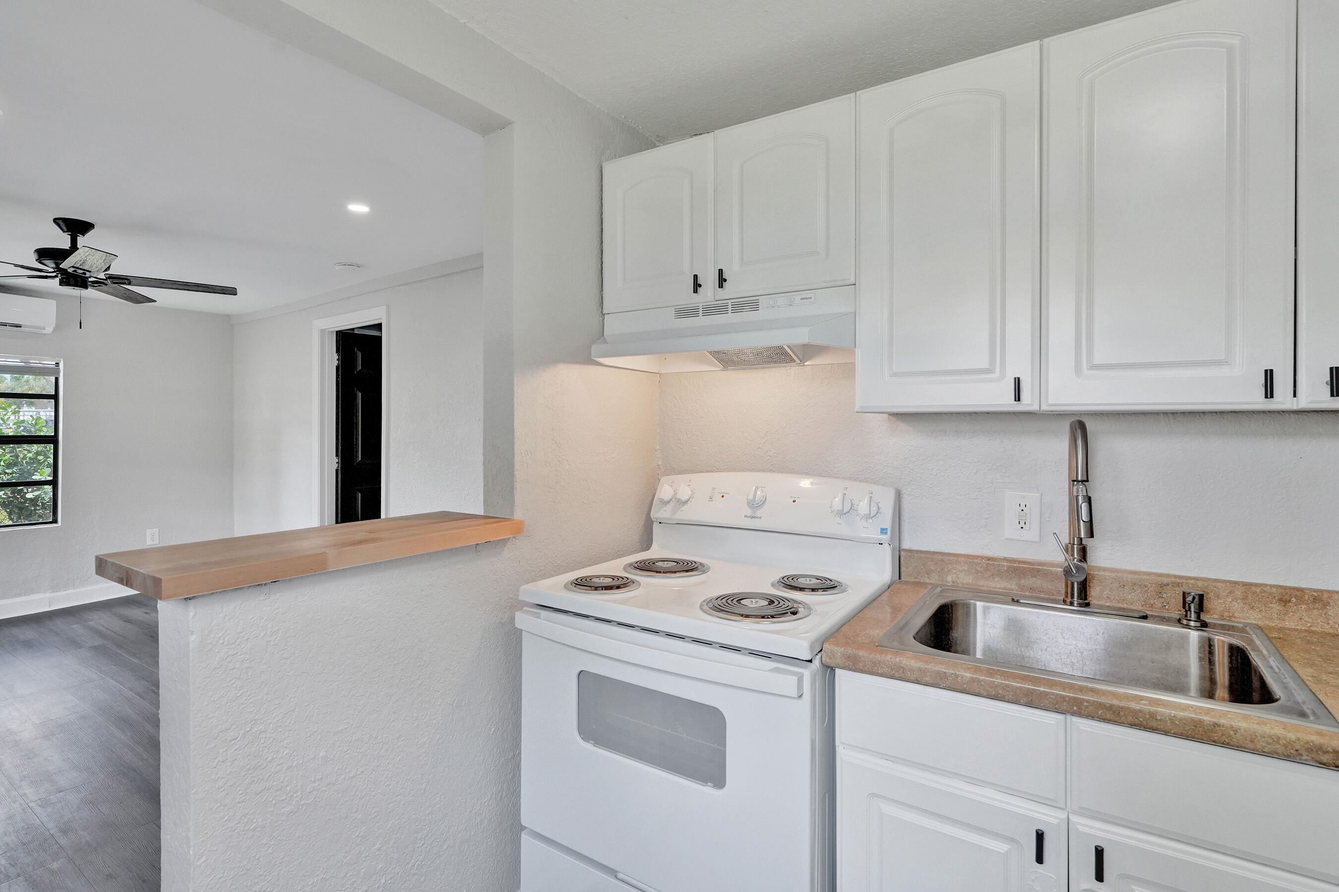 OCEAN WAY PARK - Residential Lease