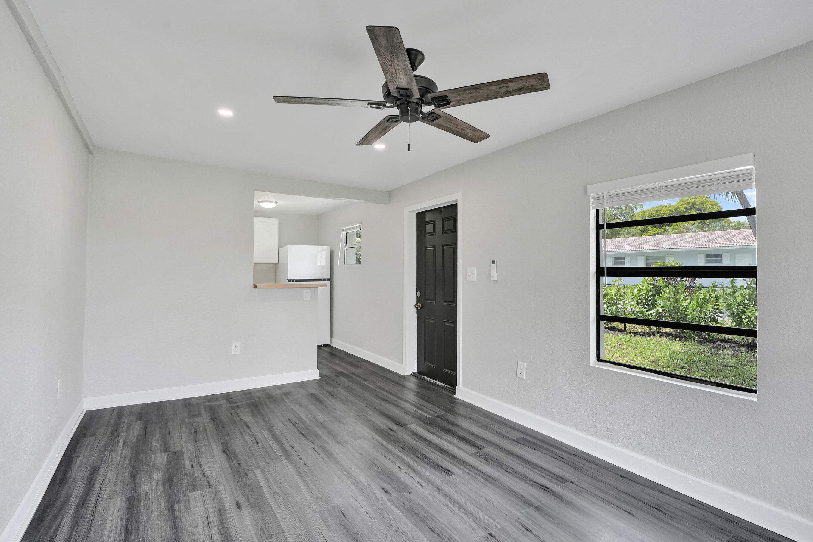 OCEAN WAY PARK - Residential Lease