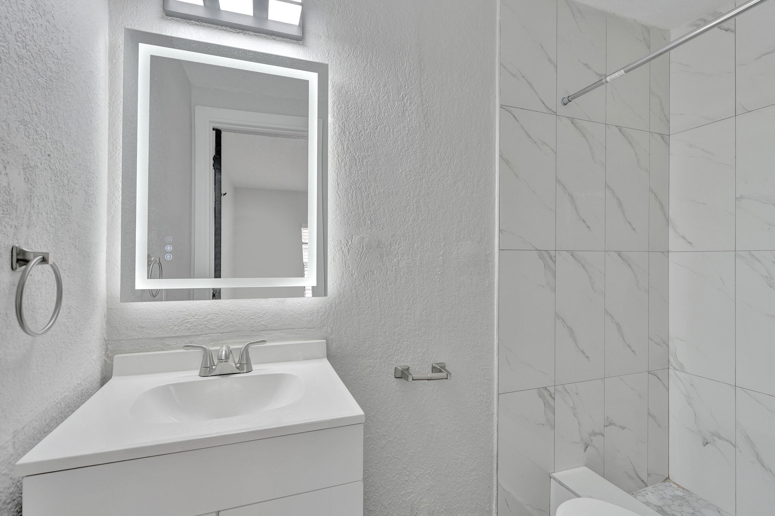 OCEAN WAY PARK - Residential Lease