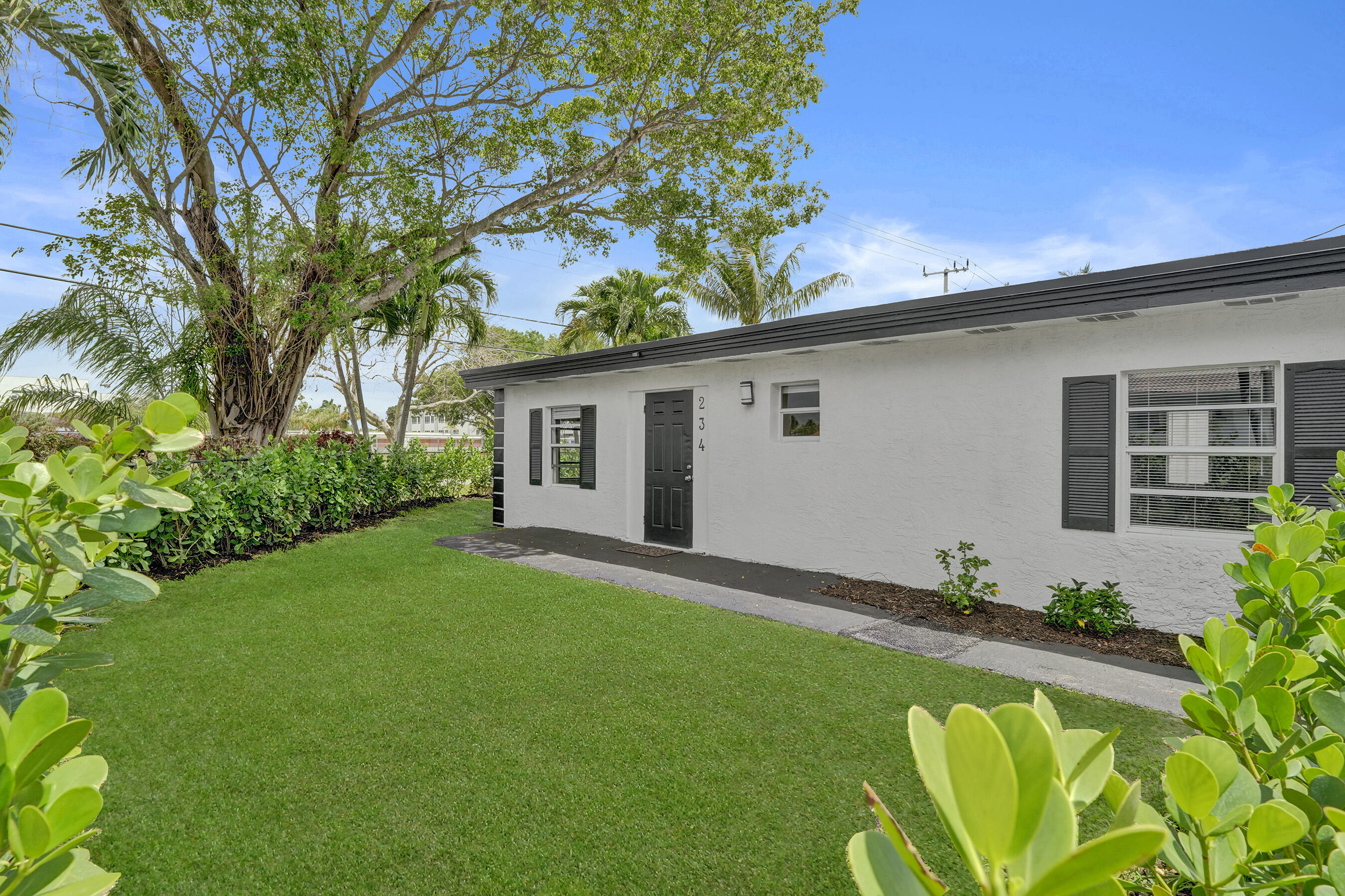 OCEAN WAY PARK - Residential Lease