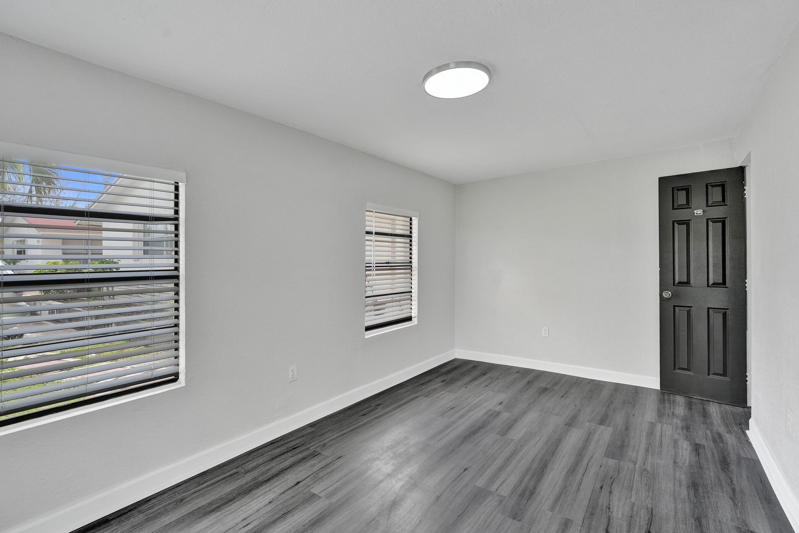 OCEAN WAY PARK - Residential Lease