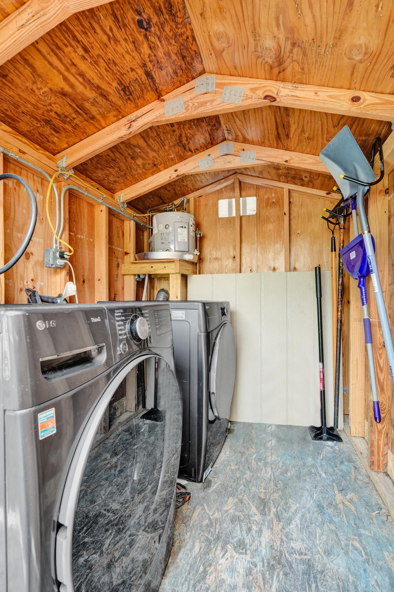 OCEAN WAY PARK - Residential Lease