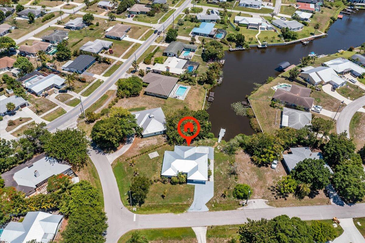 Newly renovated.Florida Waterfront living!!FULLY RENOVATED BUNGALOW HOME WITH 60 FEET OF WATER FRONTAGE ON A LARGE CORNER LOT OF OVER 1/3 ACRES. Home is located on the END OF the CANAL that leads out to the St.LUCIE RIVER leads to the Indian River Lagoon to the OCEAN Inlet. Looking for long term tenants who will care for this home. Interior has been beautifully renovated throughout.This is also currently for sale.