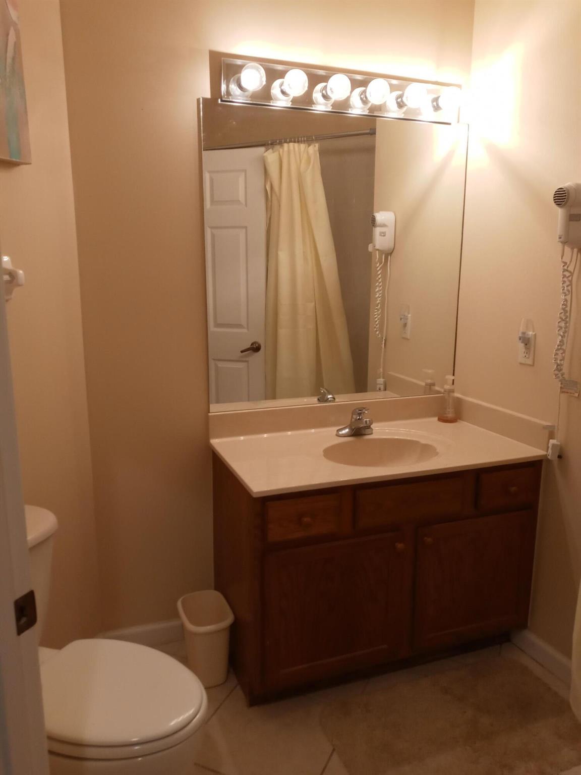 CASTLE PINES CONDOMINIUM - Residential Lease