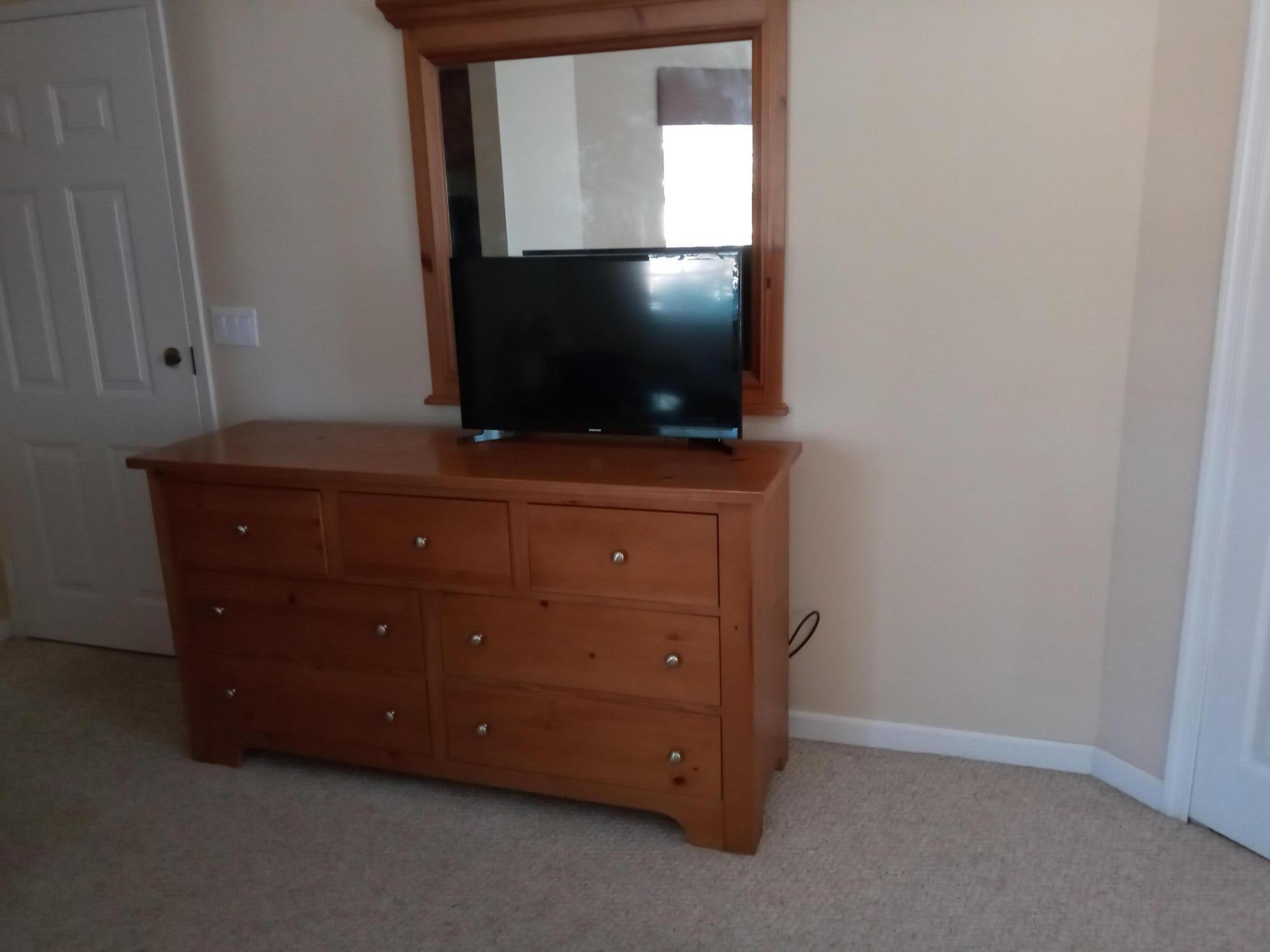 CASTLE PINES CONDOMINIUM - Residential Lease