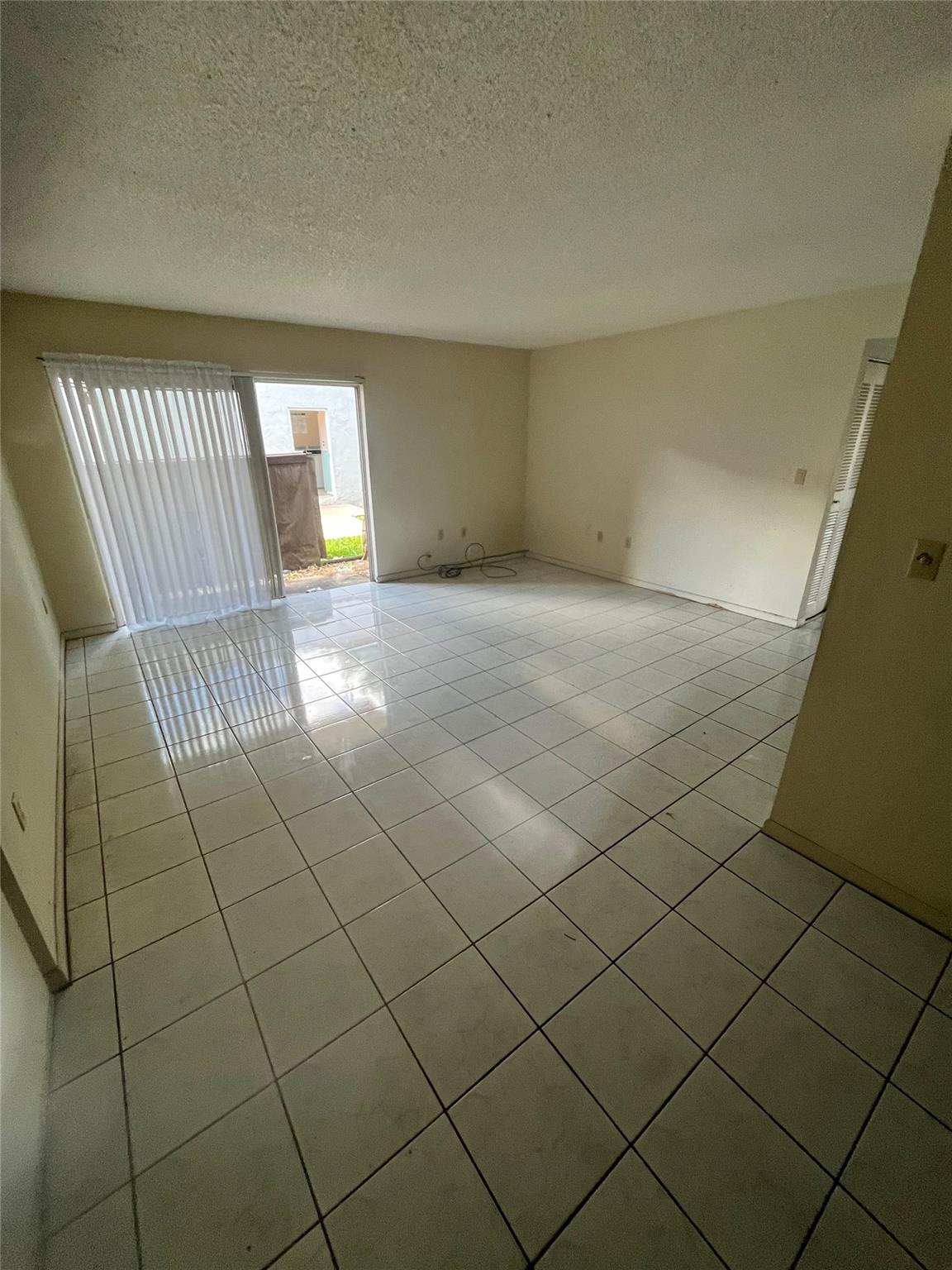 SPANISH TRACE CONDO - Residential